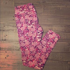 LulaRoe OS leggings. Never worn without tags